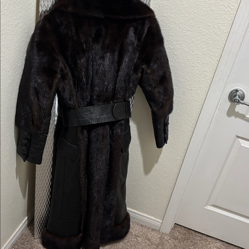 Mink Elegant Burgundy/Black Fur Coat - Picture 7 of 10